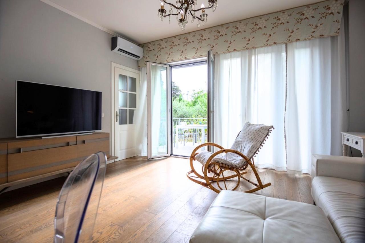 Ferienwohnung L'Oasi Della Pace - Confortevole E Vicino A Tutto Chiaravalle Marche Exterior foto