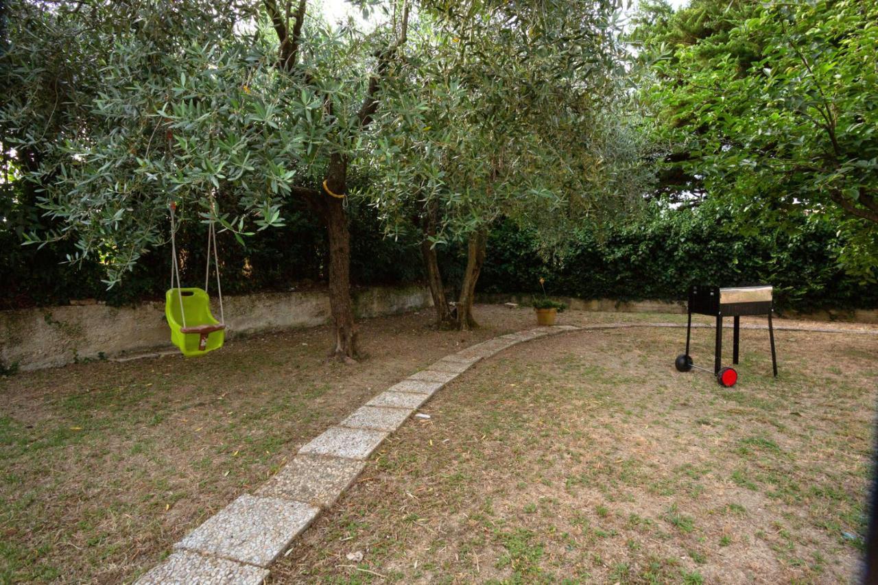Ferienwohnung L'Oasi Della Pace - Confortevole E Vicino A Tutto Chiaravalle Marche Exterior foto